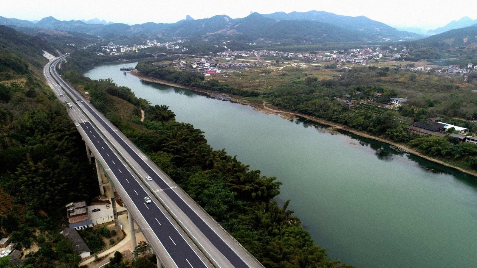 桂林G65高速公路大修EPC工程